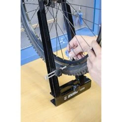 Unior Bike Tools Wheel Centering Stand - 1688 -Urban Volt Bike Sales 160361 05 d 286830