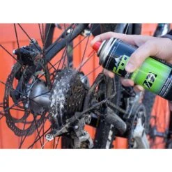 Dr. Wack F100 Chain Care Set - Chain-Cleaner 300ml + Chain-Oil 50m -Urban Volt Bike Sales 28478 01 d 45383