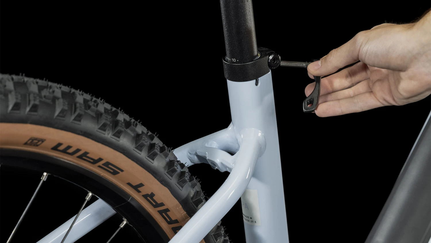 CUBE REACTION HYBRID Pro 750 - 27.5" Easy Entry Electric Mountain Bike - 2023 - Flashwhite / Black 10 CUBE REACTION HYBRID Pro 750 - 27.5" Easy Entry Electric Mountain Bike - 2023 - Flashwhite / Black - Image 8