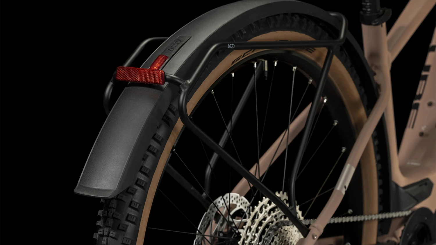 CUBE REACTION HYBRID Pro 750 Allroad - Electric Mountain Bike - 2023 - Blushrose / Silver 7 CUBE REACTION HYBRID Pro 750 Allroad - Electric Mountain Bike - 2023 - Blushrose / Silver - Image 5