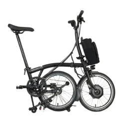 Brompton Electric C Line Explore - 6-Speed - Mid Bar - Standard Seatpost - 16" Electric Folding Bike - 2023 - Matt Black -Urban Volt Bike Sales electric c line explore 6 speed mid bar standart seatpost black 3 1452632