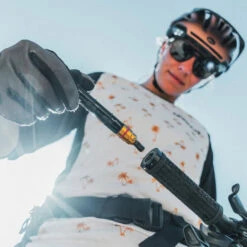 Lezyne BarPlug Tool Insert Kit - Mini Tool - Medium -Urban Volt Bike Sales lezyne dual insert kit detail 2 957213