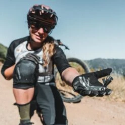 Lezyne SV Pro Multi Tool - #10 -Urban Volt Bike Sales lezyne sv pro 10 minitool 5 1265701