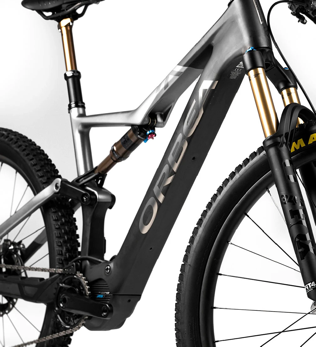 Orbea RISE H30 Electric Mountain Bike - 2023 - Metallic Mulberry - Black (matt) 6 Orbea RISE H30 Electric Mountain Bike - 2023 - Metallic Mulberry - Black (matt) - Image 4