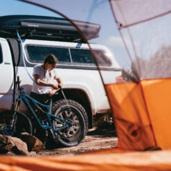 Yakima RoadShower - Portable Pressurised Water Storage - Medium 26 L -Urban Volt Bike Sales yakima roadshower portable pressurised water storage 7 1149961